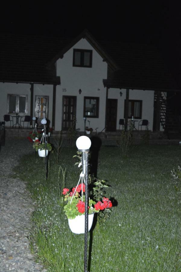 Hotel Casa Muskátli Vendégház à Sovata Extérieur photo